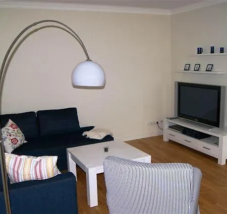 Schloss Zu - Ferienwohnung 13 بيت للعطل