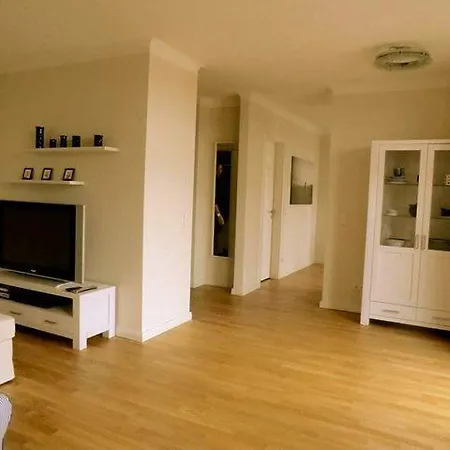 Schloss Zu - Ferienwohnung 13 Hohen Niendorf