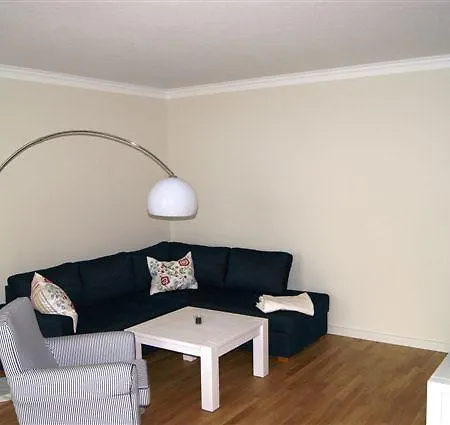 Schloss Zu - Ferienwohnung 13 *